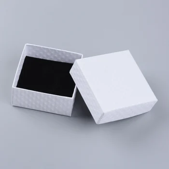 12 szt. Karton Biżuteria Bransoletka Pudełka Kwadratowy Biały 7,5x7,5x3,5 cm Opakowanie Wyświetlacz Pudełko Do Przechowywania z Gąbką w Środku